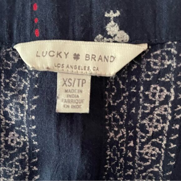Lucky Brand 3/4 sleeve baby doll boho top, V-neck, navy blue red accents Sz XS - Picture 8 of 9